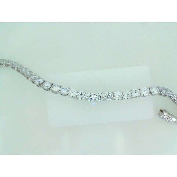 LAB GROWN DIA BRACELET Snyder Jewelers Longmont, CO