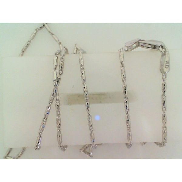 Chain Snyder Jewelers Longmont, CO