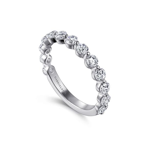Women's Diamond Wedding Band Image 2 Spath Jewelers Bartow, FL