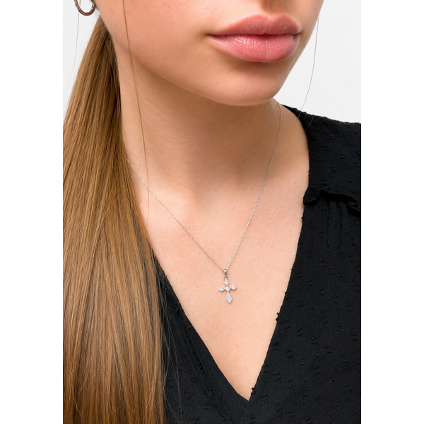 Diamond Necklace Image 2 Spath Jewelers Bartow, FL