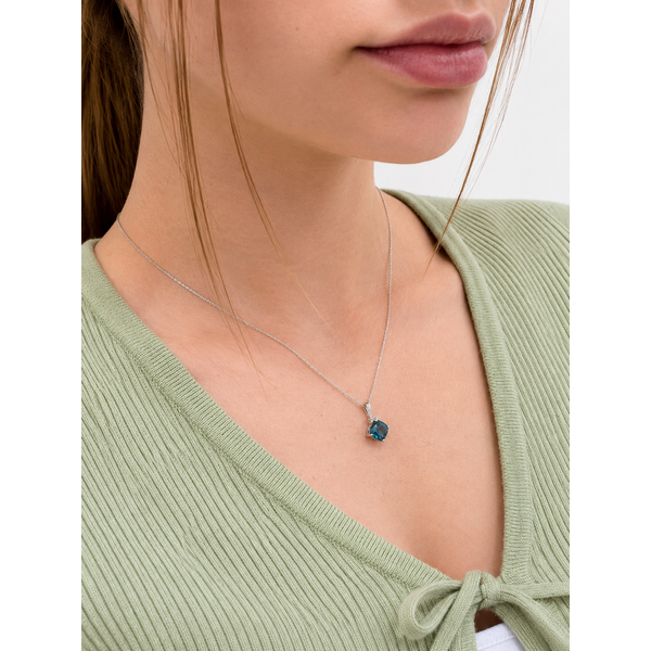 Gemstone Necklace Image 3 Spath Jewelers Bartow, FL