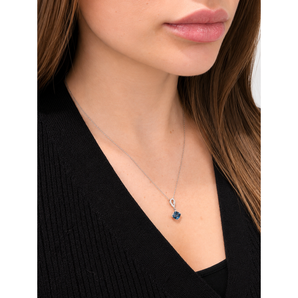 Gemstone Necklace Image 3 Spath Jewelers Bartow, FL