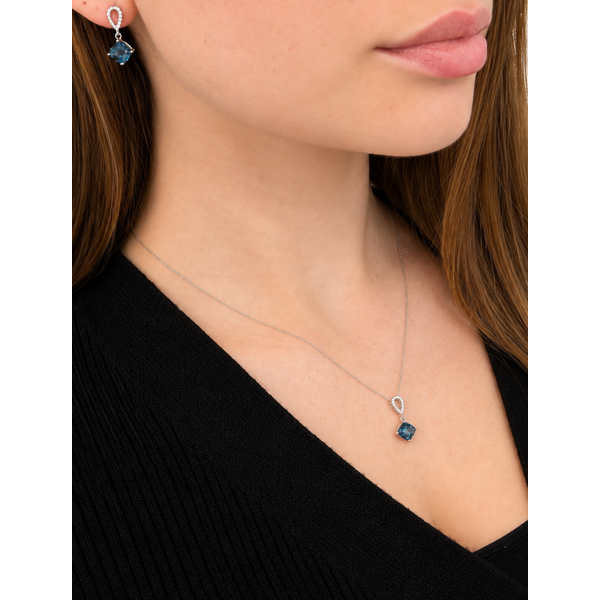 Gemstone Necklace Image 4 Spath Jewelers Bartow, FL