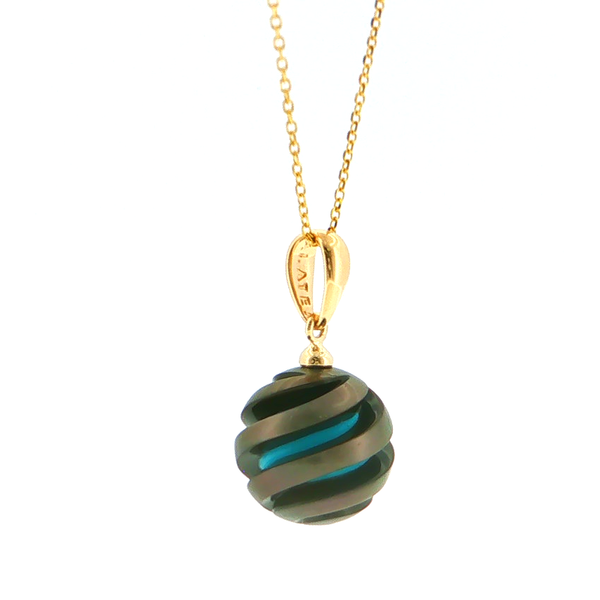 Pearl Pendant Image 5 Stambaugh Jewelers Defiance, OH