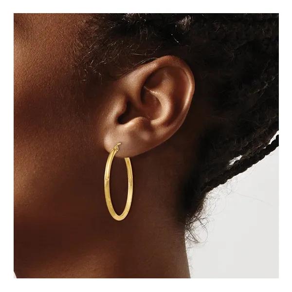 14kt Yellow Gold Satin and Diamond Cut Hoop Earrings Image 3 Stambaugh Jewelers Defiance, OH