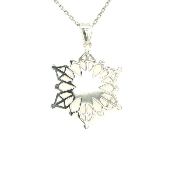 Pendant Studio D Jewelers Woodstock, IL