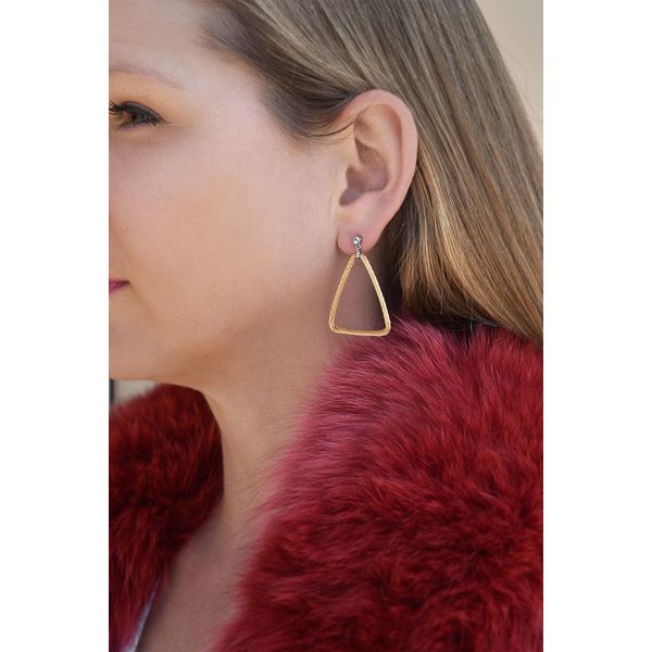 ALOR Yellow Cable Triangle Earrings Image 2 SVS Fine Jewelry Oceanside, NY