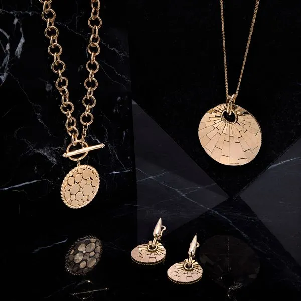 Yellow Gold Polished Solid Shell Shape Necklace Image 4 SVS Fine Jewelry Oceanside, NY