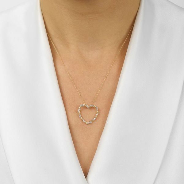 Twist Diamond Heart Necklace Image 2 SVS Fine Jewelry Oceanside, NY