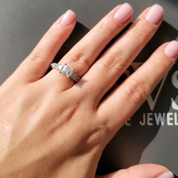 Verragio Venetian Collection Engagement Ring Image 2 SVS Fine Jewelry Oceanside, NY