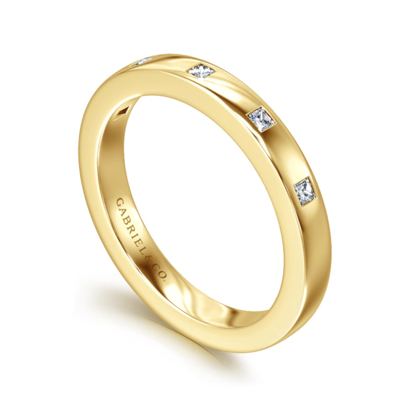 Gabriel & Co. Contemporary 14K Yellow Gold Evadelle Bezel Set Princess Cut Diamond Wedding Band Image 3 SVS Fine Jewelry Oceanside, NY