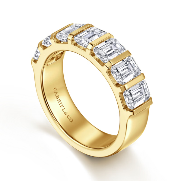 Gabriel & Co. Contemporary 14K Yellow Gold Calyra Emerald Cut Diamond Wedding Band Image 3 SVS Fine Jewelry Oceanside, NY