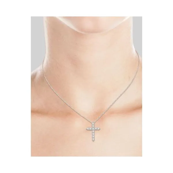 White Gold Diamond Cross, 0.50Cttw, 18\