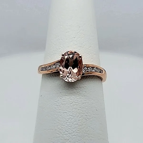Woman's Colored Stone Ring Swede's Jewelers East Windsor, CT
