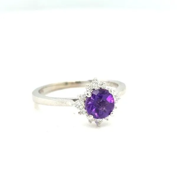 Woman's Colored Stone Ring Swede's Jewelers East Windsor, CT