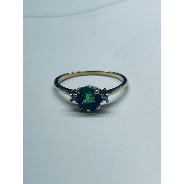 14kt yellow gold Oval Tsavorite Garnet 1.11ct with 2 side diamonds G-H SI2 Ring size 6.50 Swede's Jewelers East Windsor, CT