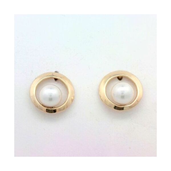 Krusk. 14kyg Pearl Golden Ring Stud Earrings Swede's Jewelers East Windsor, CT