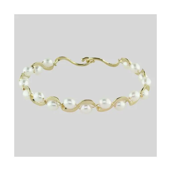 Pearl Bracelet Swede's Jewelers East Windsor, CT