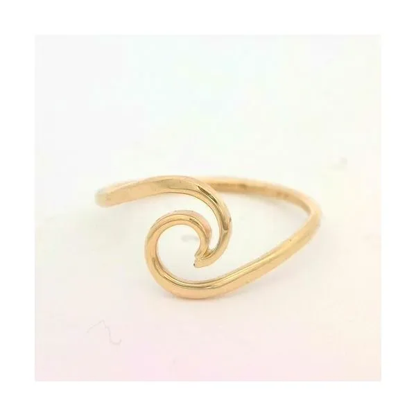 Woman's Gold Fashion Ring Swede's Jewelers East Windsor, CT