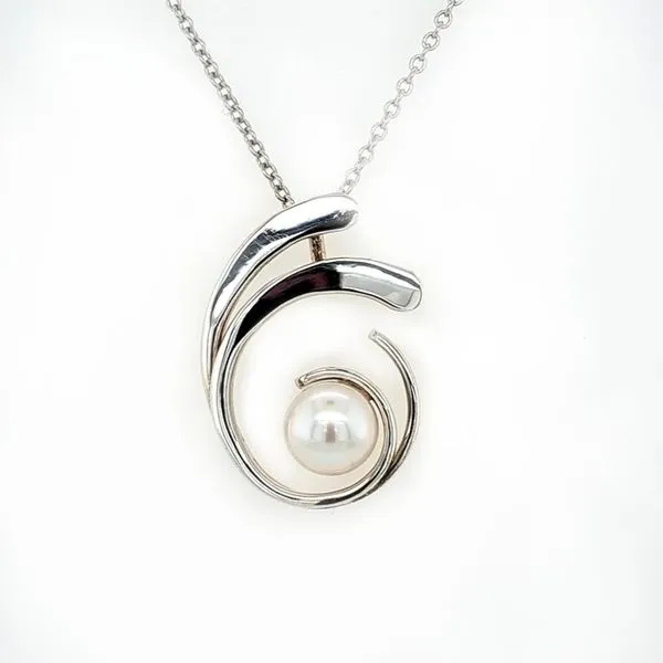 Tom Kruskal Hand Crafted Sterling Silver Curl Pendant. Swede's Jewelers East Windsor, CT