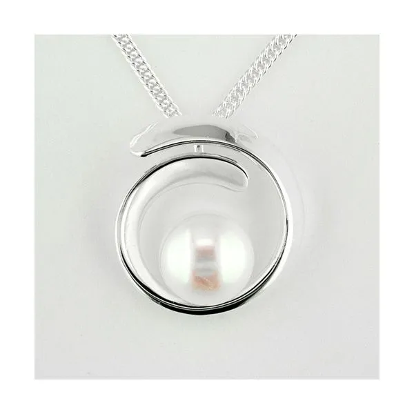 Tom Kruskal SS Button Pearl Overlap Pendant Swede's Jewelers East Windsor, CT