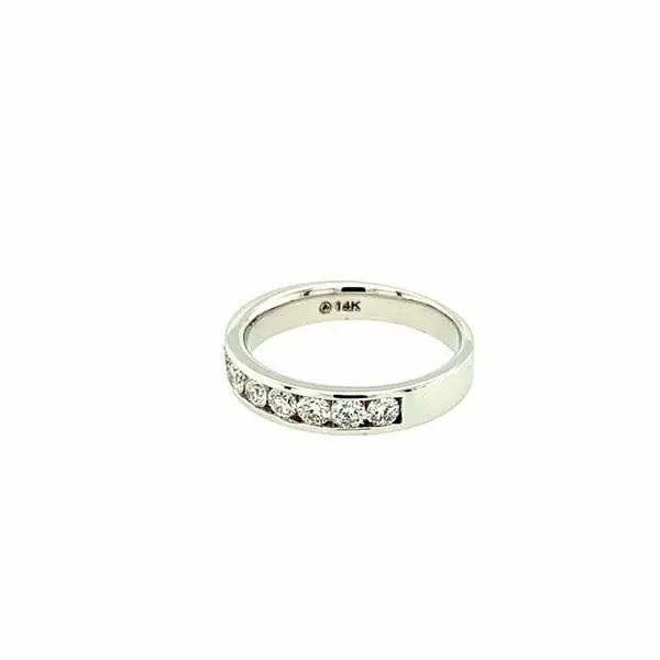 0.70CT T.W ROUND DIAMOND 14KT WHITE GOLD BAND  