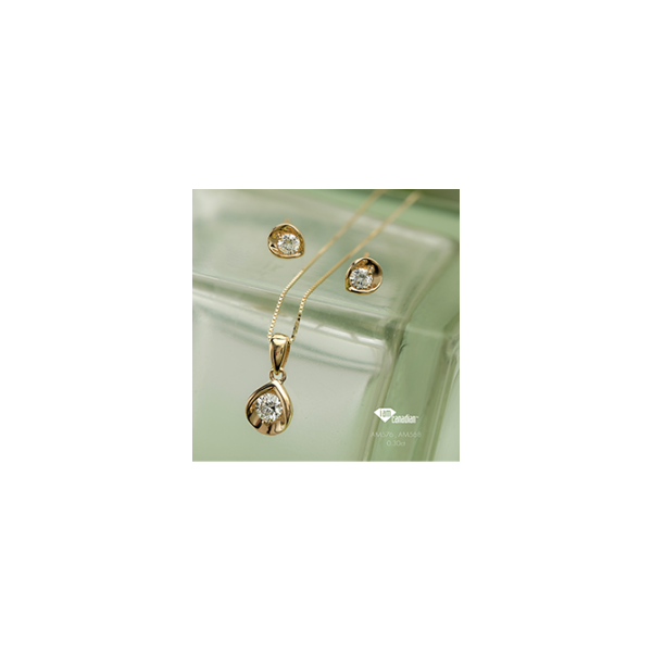 10kt Canadian Certified Yellow Gold & Diamond Pendant Image 2 Taylors Jewellers Alliston, ON