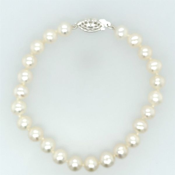 6-7MM Fresh Water Pearl Necklace with Bracelet And Stud Earrings Image 4 Taylors Jewellers Alliston, ON