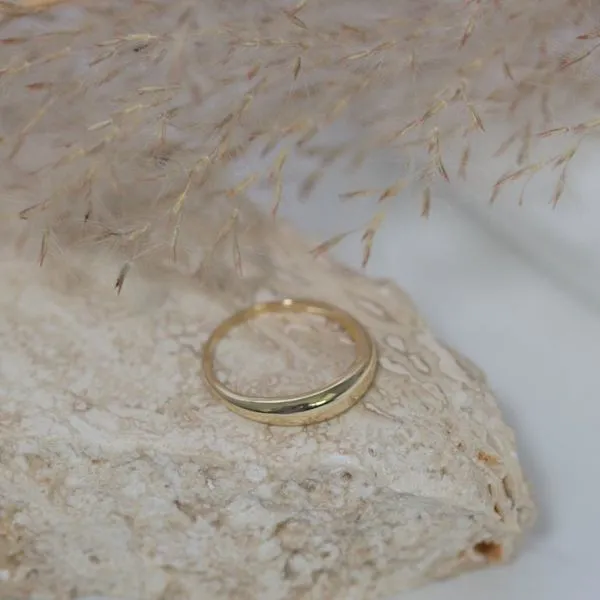 10KY Gold Slim Dome Ring Image 3 Taylors Jewellers Alliston, ON