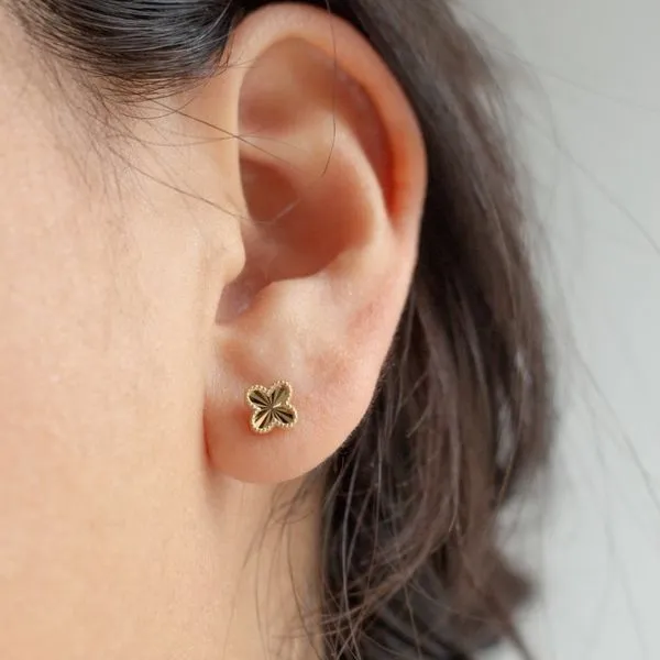 10KY Gold Clover Stud Earrings Image 2 Taylors Jewellers Alliston, ON