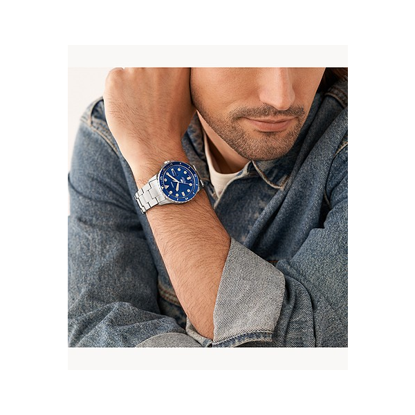 FS5949 Fossil Blue Three-Hand Date Stainless Steel Watch Image 4 Taylors Jewellers Alliston, ON