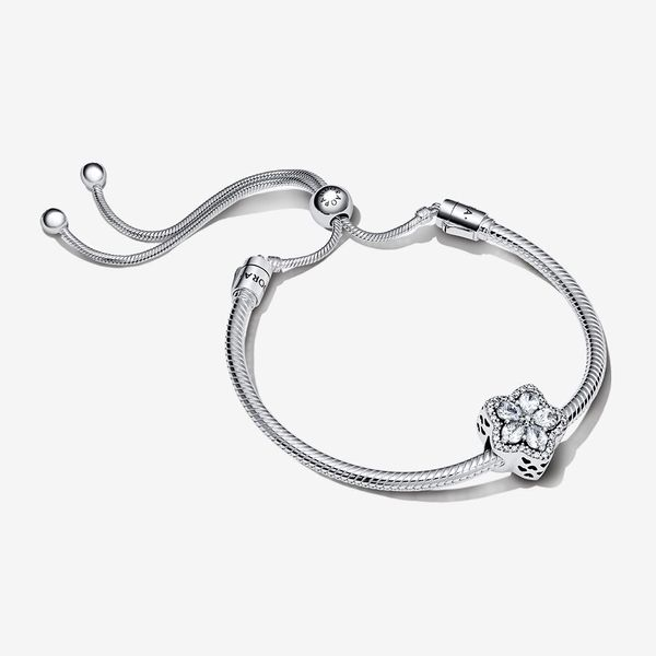 PANDORA B801623-28 Sparkling Snowflake Sliding Bracelet Set Taylors Jewellers Alliston, ON