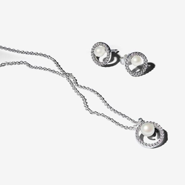 PANDORA B802399 Pearl & Halo Jewelry Set Image 2 Taylors Jewellers Alliston, ON