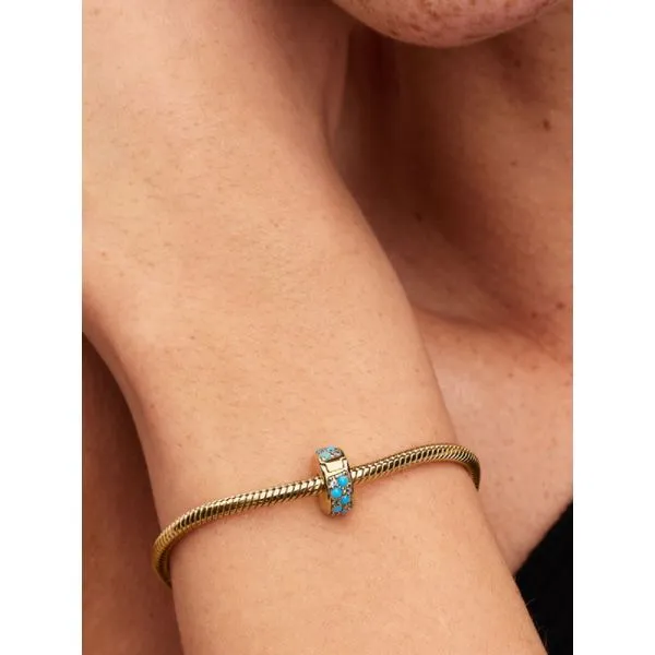 PANDORA 763902C01 14kt Gold-Plated Clip With Icy Blue And Capri Blue Crystal And Silicone Grip Image 2 Taylors Jewellers Alliston, ON