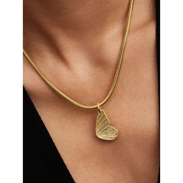 PANDORA 364015C00 Engravable Butterfly Wing Tag Pendant Image 2 Taylors Jewellers Alliston, ON