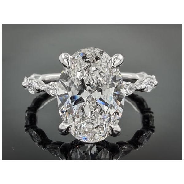 Lab Grown Engagement Ring Tena's Fine Diamonds and Jewelry Elberton, GA
