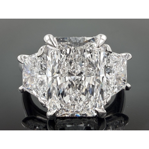Lab Grown Engagement Ring Tena's Fine Diamonds and Jewelry Elberton, GA