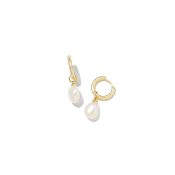Earrings Tena's Fine Diamonds and Jewelry Elberton, GA