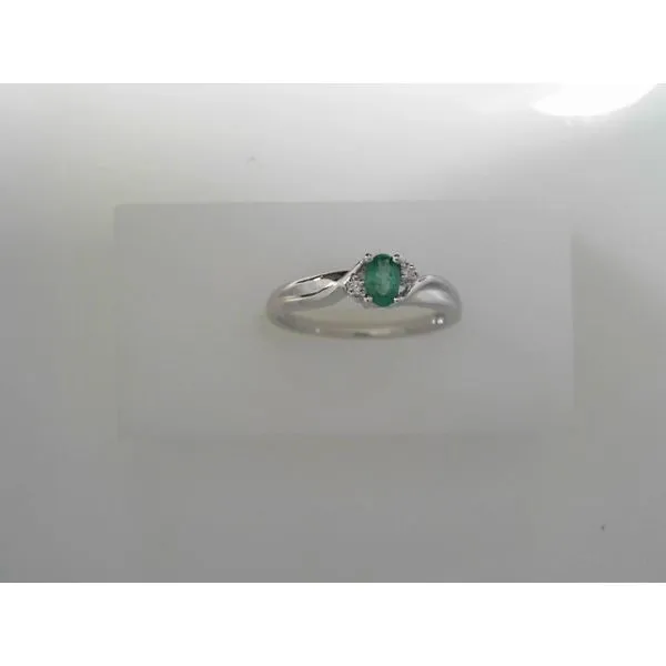 Emerald Birthstone Ring Tennies Jewelry Appleton, WI