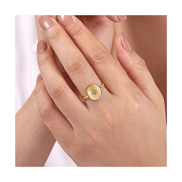 14K Yellow Gold Oval Medallion Ring with Diamond Star Center Image 5 Texas Gold Connection Greenville, TX