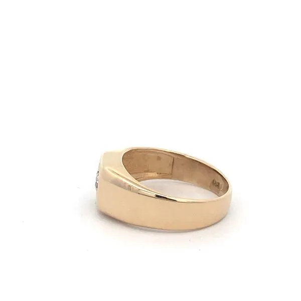 PREOWNED - Men's 14K Yellow Gold Ring With One 0.10Ct Round Si2 Diamond Image 2 Texas Gold Connection Greenville, TX