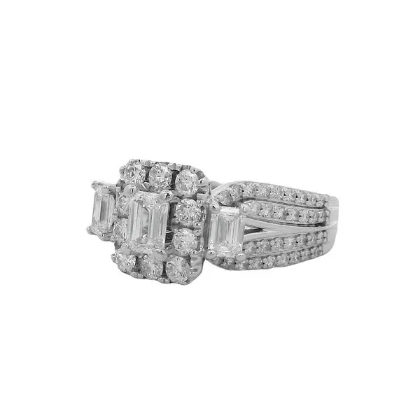 PREOWNED - 14K White Gold Ring With 1.50Tw Diamonds Image 2 Texas Gold Connection greenville, TX
