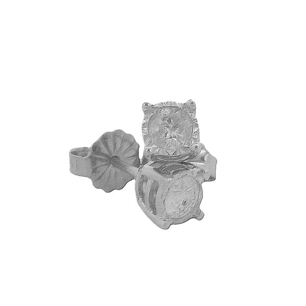 PREOWNED - 14K White Gold Stud Earrings With 0.66Twt Diamonds Texas Gold Connection greenville, TX