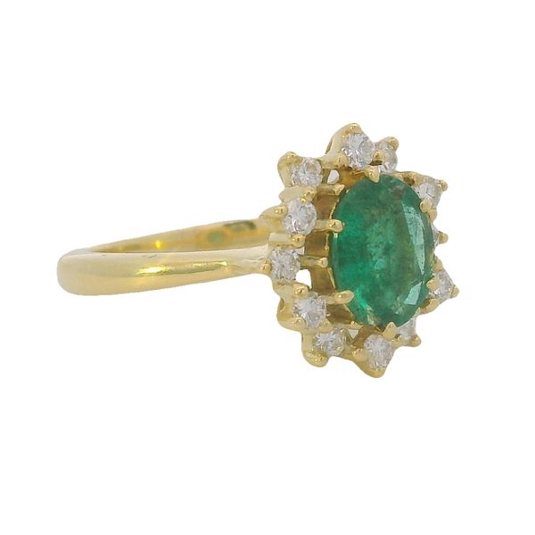 PREOWNED - 18K Yellow Gold Ring With 8x6mm Oval Emerald and 0.25Twt Diamonds Image 2 Texas Gold Connection greenville, TX