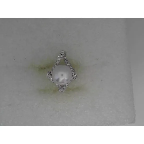 Pearl Pendant/Charm The Blue Diamond Jefferson City, MO