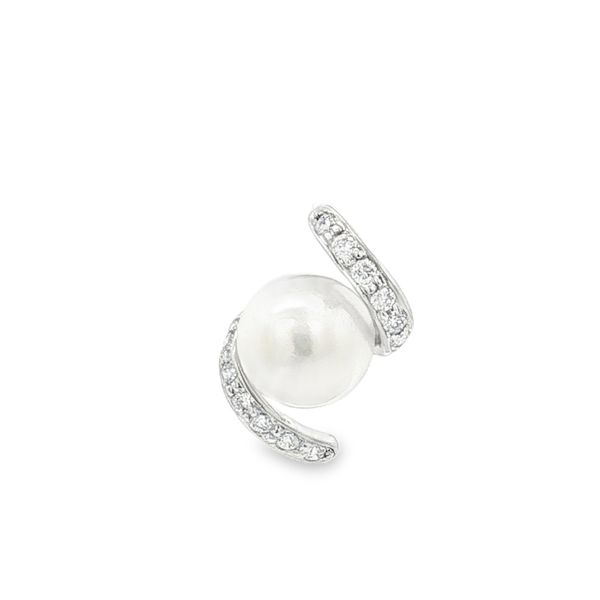 Pearl Pendant/Charm The Blue Diamond Jefferson City, MO
