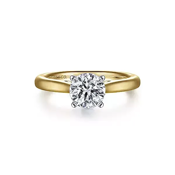 Solitaire Enagement Ring thumb image 1