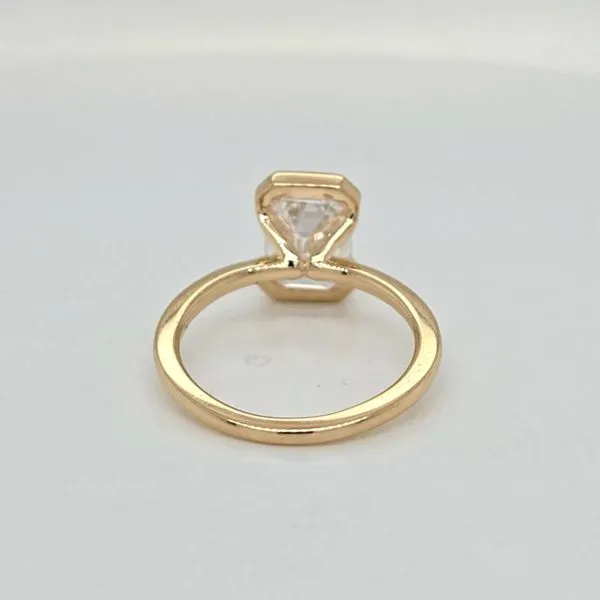 14kt YG 3.14ct Lab Grown Emerald Cut Diamond Engagement ring thumb image 4