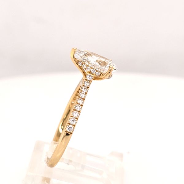 YG 1.88 carat LG Pear Shape Diamond Engagement ring Image 2 Carroll's Jewelers Doylestown, PA