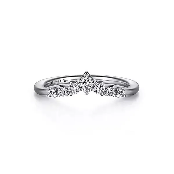 14kt WG Diamond Chevron Band